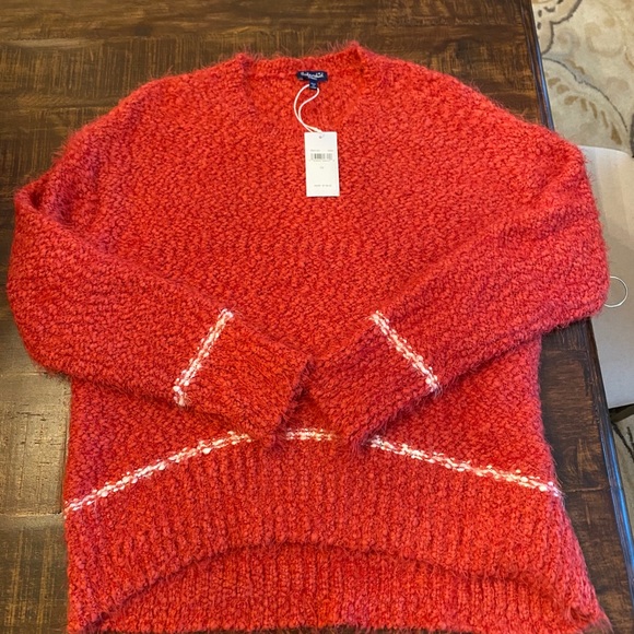 Splendid Boucle Sweater - Picture 2 of 4
